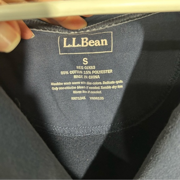 LL Bean Shawl Collar Long Sleeved Top Navy. Split hem sweatshirt. Size Small - Picture 4 of 10
